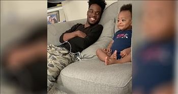 Baby Carries On Hilarious Babbling Conversation With Daddy