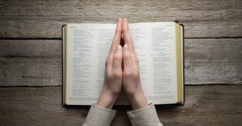 10 Times in the Bible Prayer Changed Lives
