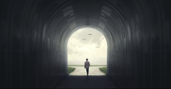 A Prayer for Courage to Step into the Unknown - Your Daily Prayer - December 27