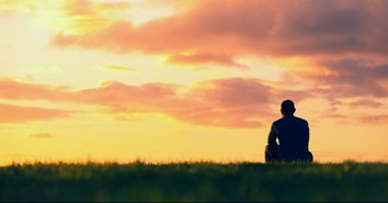 A Prayer for Stillness When Life Won’t Slow Down - Your Daily Prayer - April 30