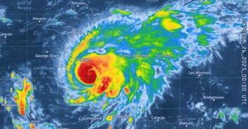 Hurricane Melissa Strikes Caribbean, Leaves 21 Dead in Haiti