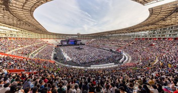 Franklin Graham Tells 90,000 in Peru: Jesus ‘Created You – He Loves You’