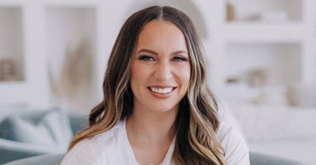 Christine D’Clario Urges the Church to Embrace Therapy – But Says the Right Kind Matters