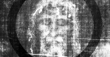 Shroud of Turin Study Uncovers Crop and Livestock Traces, but Mystery Remains