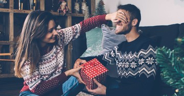 6 Reasons Married Couples Should Start Their Own Holiday Traditions