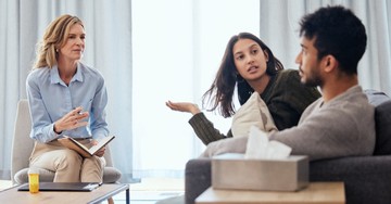 7 Must-Have Qualities to Look for in a Marriage Counselor