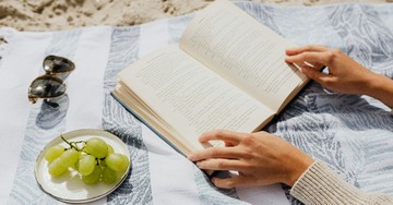 10 Faith-Inspired Summer Reading Books to Enrich Your Faith and Mind This Summer
