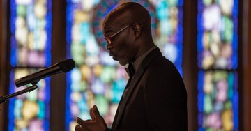 8 Prayers and Bible Verses You Should Pray For Your Pastor Regularly