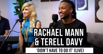 Rachael Mann and Terell Davy | 'Didn't Have to Do It' (LIVE)