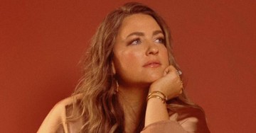 Leanna Crawford Says God's 'No' Can Be a Greater Blessing than 'Yes'