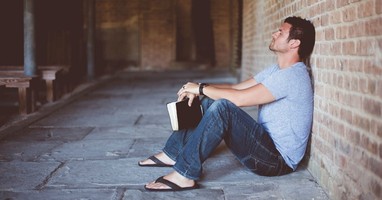A Prayer for Couples Who Don’t See Eye to Eye Financially
