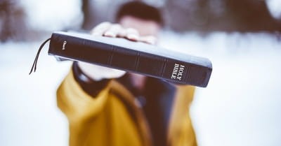 9 Pitfalls of Evangelism That Distract from Jesus