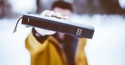 Keeping the Evangel in Evangelism: Why Evangelicalism Can’t Abandon the Old, Old Story