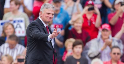 Franklin Graham Warns Chick-fil-A Not to Drift Left, Requests Prayer for the Company