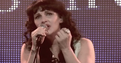 Plumb - NEED YOU NOW (How Many Times) [Official Live Performance]