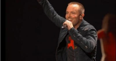 Chris Tomlin - God's Great Dance Floor (Live Performance from Passion) 