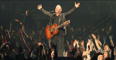 Chris Tomlin - Whom Shall I Fear [God of Angel Armies] (Live Performance from Passion)
