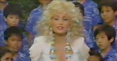 Dolly Parton Sings 'How Great Thou Art' With Children's Choir 