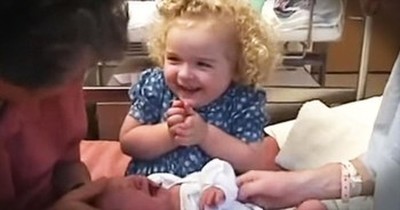 Adorable Little Girl Calms Her New Baby Sister With The SWEETEST Words 