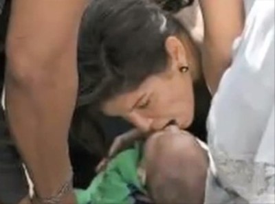 Aunt Saves the Life of Her Baby Nephew on the Side of the Road 