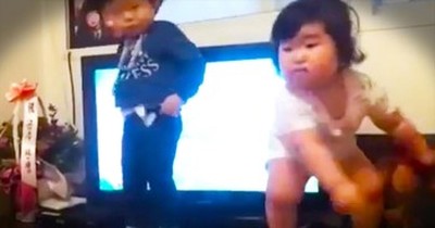 This Adorable Baby Was Born To Move - What A Dance! 