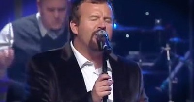 Casting Crowns Perform Beautiful Version Of ‘I Heard The Bells.’  
