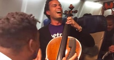 This Plane Just Got The Surprise Performance Of A LIFETIME. What A Musical Treat! 