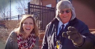 Holderness Family Gives Crossing Guard A Musical Thank You 
