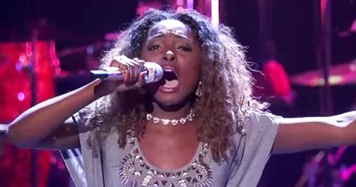 Young Woman Sings Powerful Cover Of ‘Note To God’ And Has The Whole Crowd Cheering 