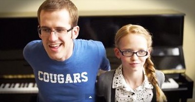 Talented Brother-Sister Duo Play Incredible Frozen Piano Medley 
