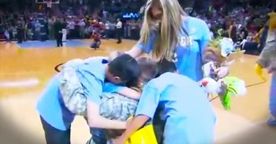 Incredible Military Reunion Will Have You Fighting Back Tears. WOW! 