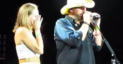 Toby Keith Helps Reunite Woman With Military Husband 