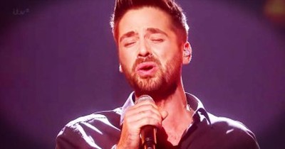 Ben Haenow Sings So His Mom Won't Have To Struggle Anymore--Hallelujah! 