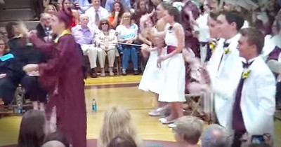 230 Graduates Perform Smile-Worthy Flash Mob