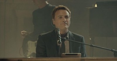 Michael W. Smith (Featuring Leeland Mooring) - Christ Be All Around Me (Live) 