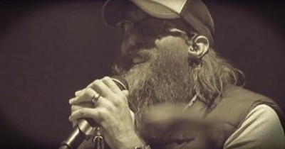 ‘Come As You Are’ – Spirit-Lifting Hit From Crowder At Passion 