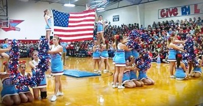 Cheerleading Routine In Honor Of The USA Has The Internet On Fire! 