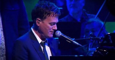 ‘Friends’ – Michael W. Smith And Christian Artists Perform Live 