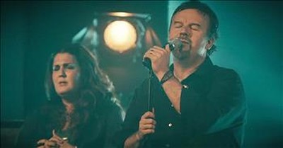 ‘Here’s My Heart’ – Live Performance From Casting Crowns 