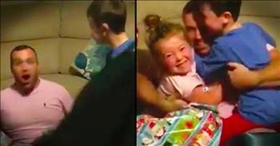 Navy Daddy Surprises 3 Children For Christmas 