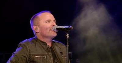 Beautiful Live Performance of 'White Flag' by Chris Tomlin 