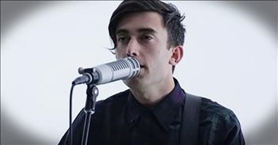 'Children of God' - Beautiful Acoustic Performance From Phil Wickham 
