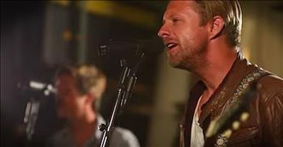 'Live It Well' - Powerful Worship From Switchfoot 