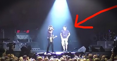 Country Singer Pulls Fan On Stage For Epic Guitar Performance