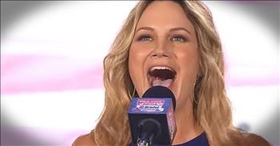Country Artist Jennifer Nettles Sings 'The National Anthem' 