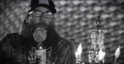 Crowder Performs Acoustic Rendition Of 'My Victory' 