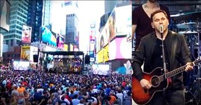 Matt Redman Turns Times Square Into A Church  