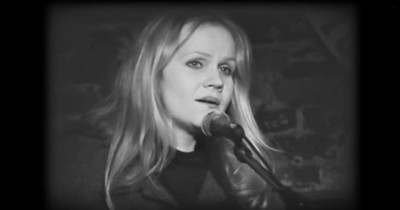 Eva Cassidy Beautifully Covers 'Over The Rainbow'