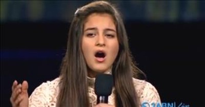 17-yr Old Girl Sings The Reason for Our Great Nation In The Star Spangled Banner 
