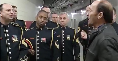 Lee Greenwood And U.S. Army Chorus Sing 'God Bless The USA'